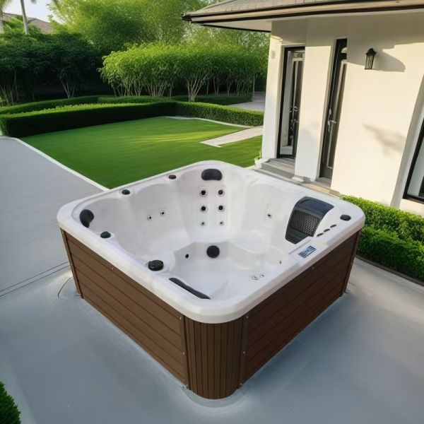 Freestanding Outdoor Hot Tub with 950L Water Capacity 33 Nozzles and 2000mm