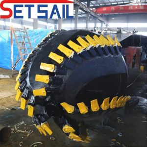 24 Inch Cutter Suction Dredger with ISO 9000 Certification and 245000.000kg