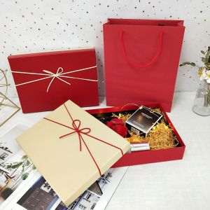 Colorful Gift Boxes With Lids Suitable For Cosmetics And Clothing Custom Gift