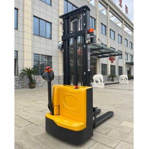 Electric Pallet Stacker 1500KG Load Capacity 4500mm Lift Height