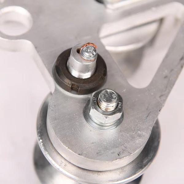 Aluminum Wheel Grounding Roller Earthing Roller With 25mm2 Copper Wire