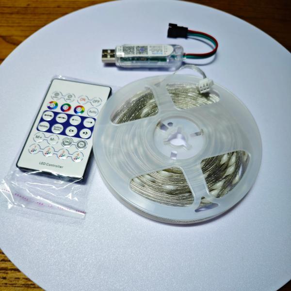 Portable 5V RGB SMD 5050 LED Light Strip With 24-KEY Control Set And 100lm/w