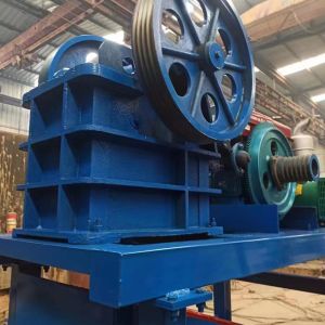 Capacity 5TPH Diesel Crusher Customized 5.7kw