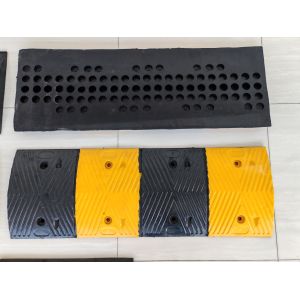 Roadsafe Car Speed Bump Reinforced Rubber Wheel Stopper for Secure Parking