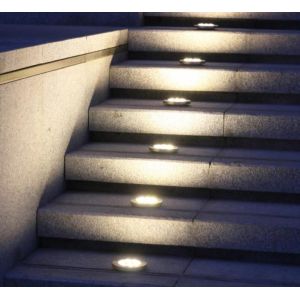 5W Solar Powered LED Garden Lights IP44 Rechargeable 8 LED