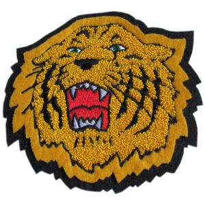 PMS Offset Chenille Letters Patches Heatcut Border 9C For Sweatsuit