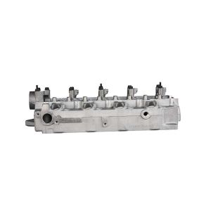 China HYUNDAI D4BH 4D56T 4D56TD Car Engine Cylinder Head MD303750 MD348983 MD351277 on sale