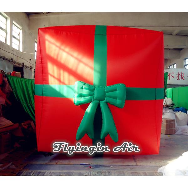 Red Cube Christmas Inflatable Gift Box for Christmas Decoration