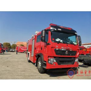 8000 Litre Manual Gear Water Foam Fire Fighting Engines With Huge Extinguishant