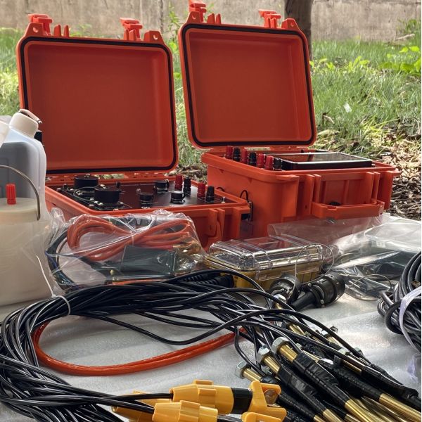 Digital DC Res/IP Meter Multifunction Geophysical Resistivity Data Logger System with 12 Months Warranty