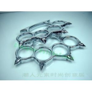 Terminator thorn brass knuckles duster