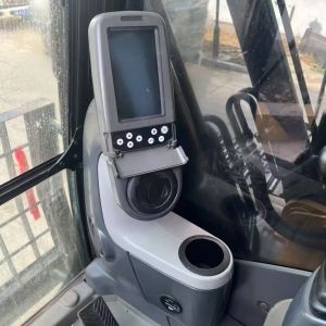 Low Operating Hours Fuel-Efficient CAT330D2 Excavator with Durable Undercarriage