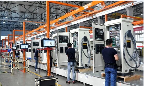 liquid cooled Ultra Fast DC Charger for electric vehicle charging 500A output