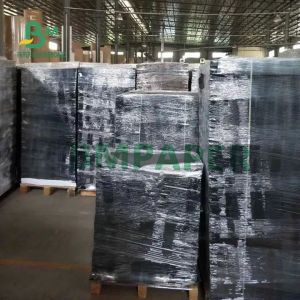 Black Corrugate E Flute Cardboard Sheet For Carton Packing 502mm X 693mm