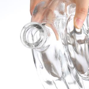Unique Design 700ml Vodka Glass Bottles for Lids Customize Sealing Type and Well