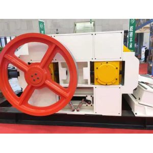 Automatic Roller Crusher Machine with 400mm Roller Diameter and 500mm Feeding Granularity for Clay Brick Raw Material Processing