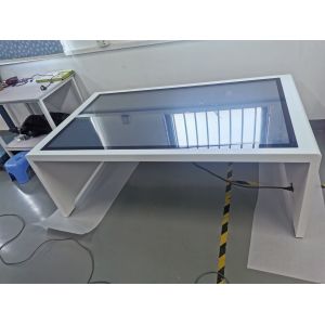 1920*1080 180W 65" 450cd/m2 Touch Screen Conference Table