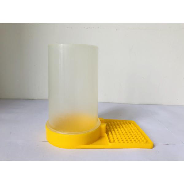Bee Keeping Equipment Plastic Material Bee Feeder For Beekeeping