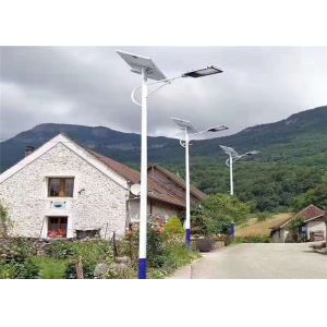 12 Volt 40 Watts Integrated LED Street Light Outside 6M Single Arm Pole