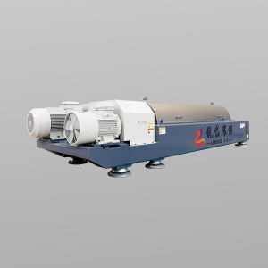 China Industrial Scroll Screw Decanter Centrifuge for Continuous Sludge Separation Efficiency in Large-Scale Operations on sale