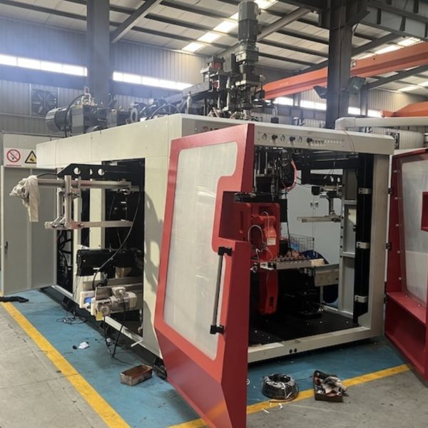 Quality 80mm Screw Diameter Automatic Blow Moulding Machine for In Mold Labeling HDPE LDPE PP for sale
