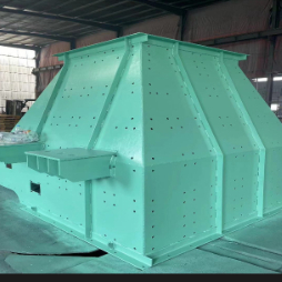 Mobile Bulk Material Handling Hopper With Dust Control For Ports Mining And