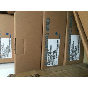 Yaskawa SGMJV-02ADC6E AC Servo Motor 100W 3000RPM 200V 0.84A NEW