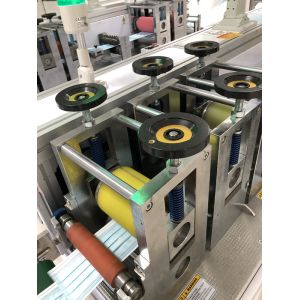 automatic 6KW 3 Ply disposable Face Mask Making Machine with touch screen