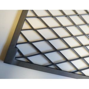 Heavy Duty Security Expanded Metal Mesh Fence 60x100mm 3m Length