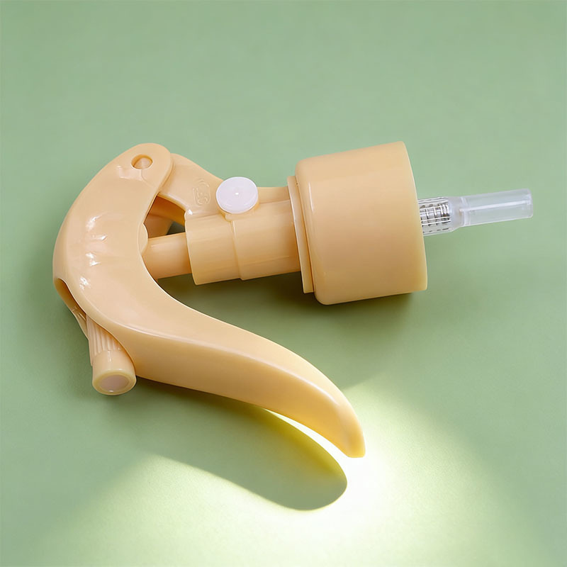 Plastic Mini Trigger Sprayer 24/410 With 100ml Round Bottle