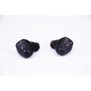Noise Cancelling Ipx7 True Wireless Earbuds