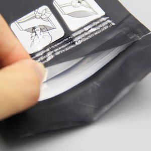 Soft Touch Smell Proof Stand Up Pouches Edible Packaging Child Resistant Printed