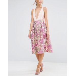 OEM Service Women Skirt with Side Pockets and Zip Fastening