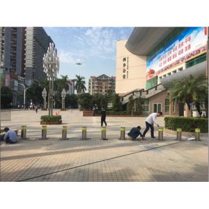 Durable IP67 Hydraulic Road Barriers , Parking Space Blocker Built - In Valve