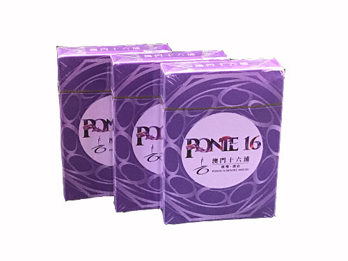 Purple Color Printed 300gsm C2S Paper Playing Cards 63x88mm Tuck Box Packaging