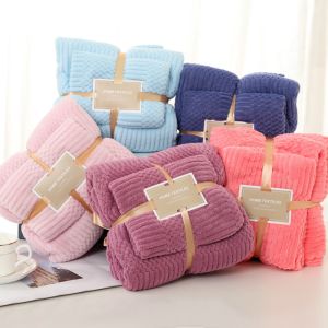 China Thickened 250GSM Microfiber Coral Fleece Cation Bath Towel Set for Gift Soft Absorbent on sale