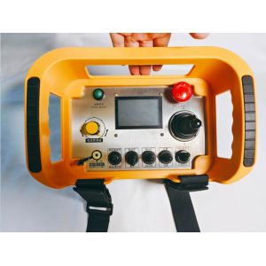 Wireless Remote Control For Underwater Robot Tracked Vehicles