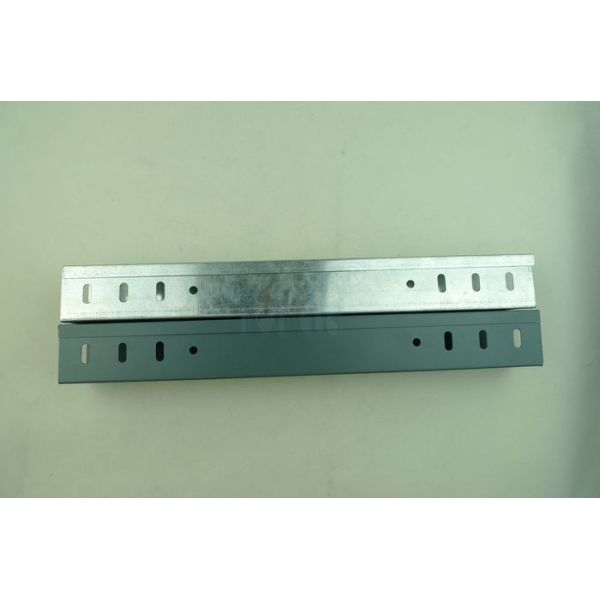 Perforated Stainless Steel Electrical Cable Tray Standard Galvanized GI Cable Tray Trunking with ISO