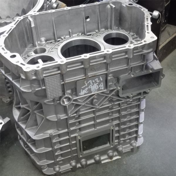 aluminum gearbox housing low pressure casting low pressure casting machine