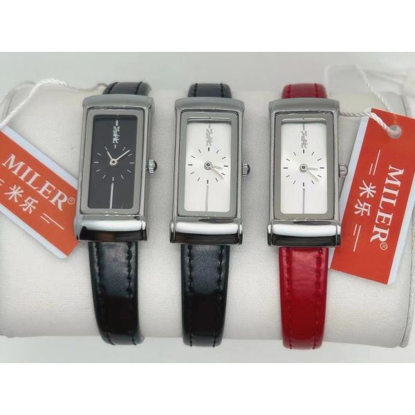 Quality Scratch Resistant Elegant Womens Quartz Watch With Luminous Hands And Buckle Clasp for sale