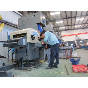 Extrusion Molding Process Heavy Material Rack Feeder Fully Automatic Speed