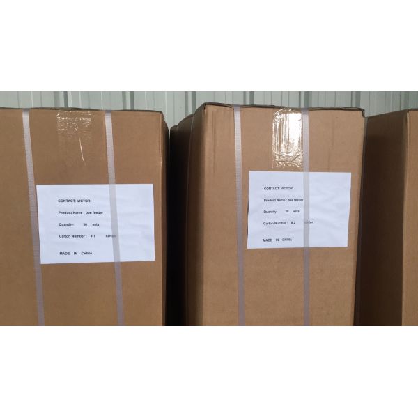 Plastic Bee Hive Equipment Frame Feeders 4L Black Color With Bee Farm Ladders For Beekeeping