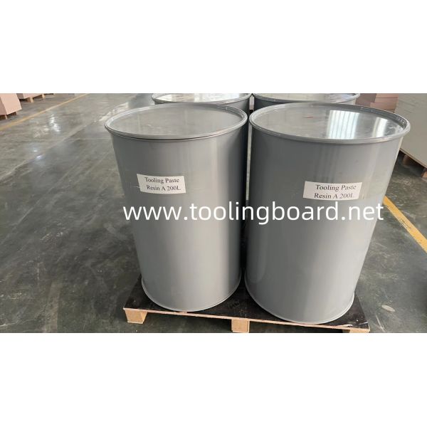 Extrudable model paste, epoxy tooling paste applied by automatic machine used