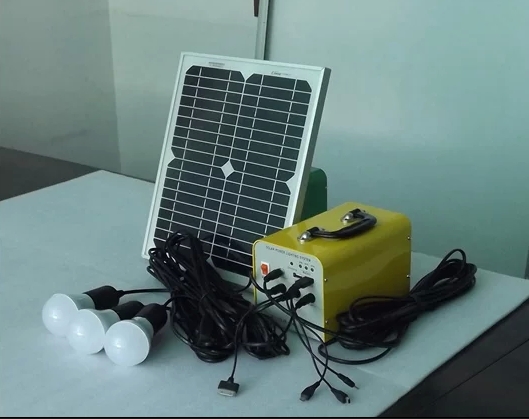 Hot design 2015~ Mini solar power system 10W for DC and USB output with LED