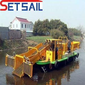 River Hyacinth Harvester Working Speed 3.5-5kn/H for Effective Weed and Waste