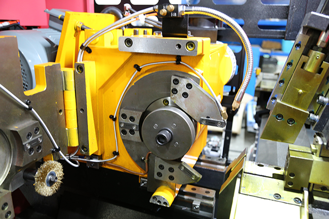 JSSCD-260NC/P CNC Circular Saw Machine side view