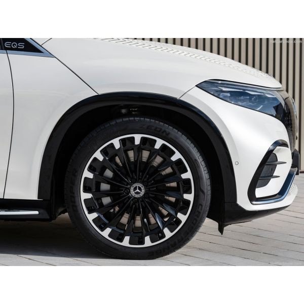 Electric Motor Drive Type Pure Electric Cars with Maximum Power of 575KW and