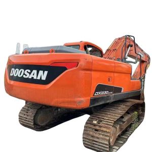Medium Used Digger Doosan Crawler Excavator with Original Hydraulic Valve in