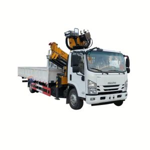 ISuzu Mobile Truck Mounted Crane 5 Tons Folding Arm 6 Speed Transmission