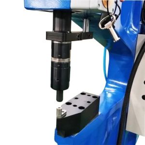 Auto maintenance brake lining rivet tool riveting machine